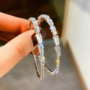 💎RESTOCK💎 925 sterling Silver Diamond Baguettes Hoop Earrings white sapphires